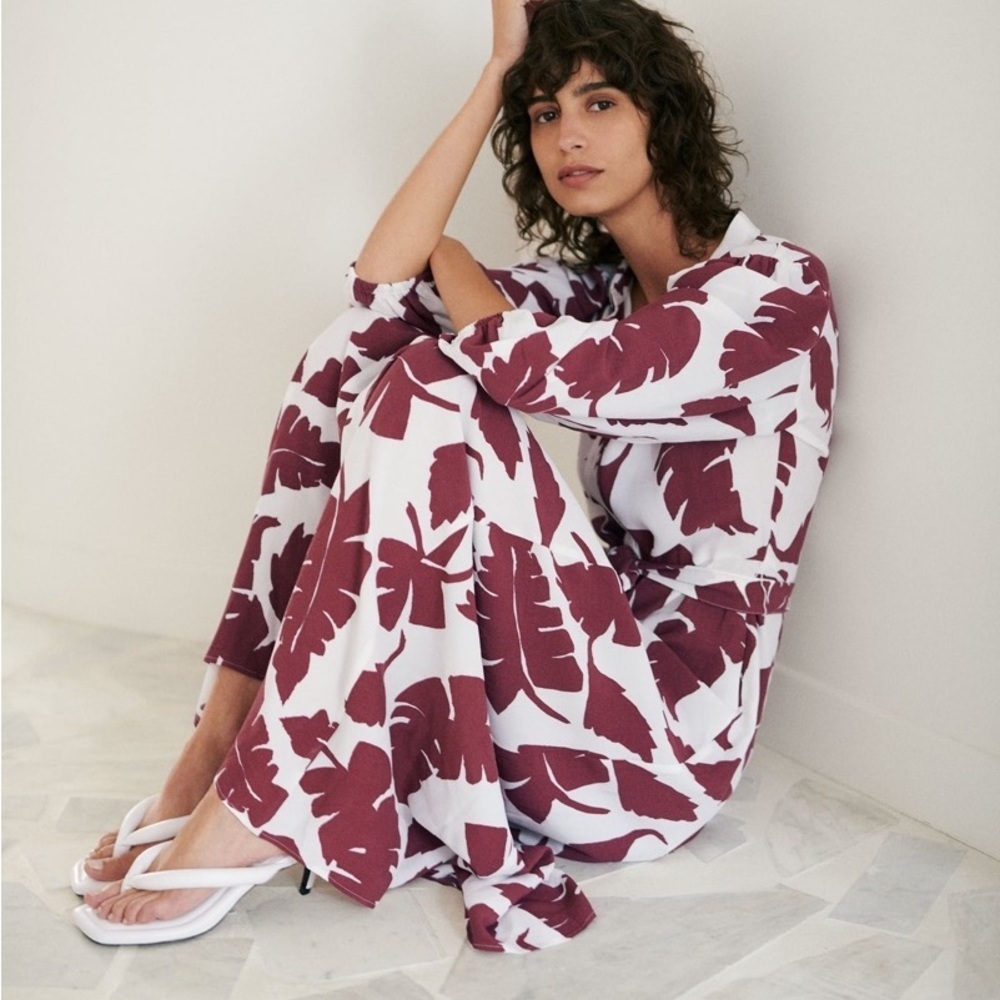 Zara Oyster White Floral Print MIDI Dress Size Small
